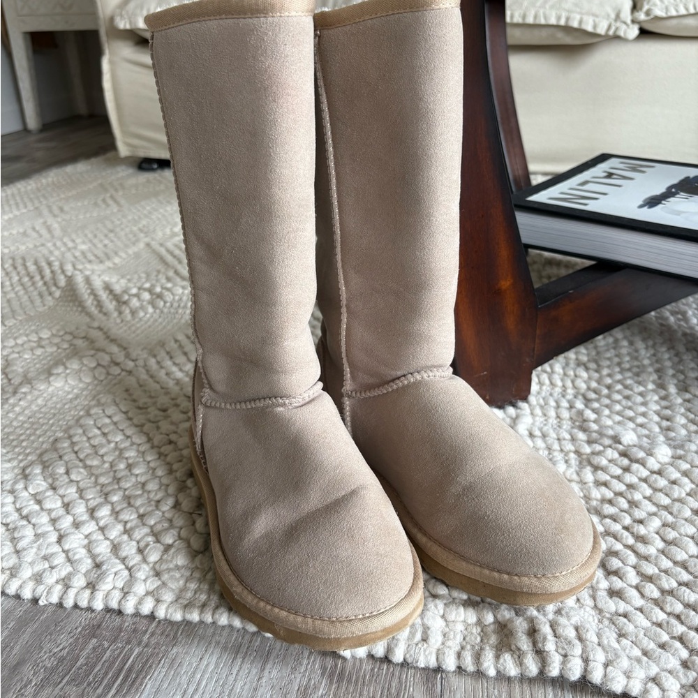 UGG Women's Tall Classic Boots
